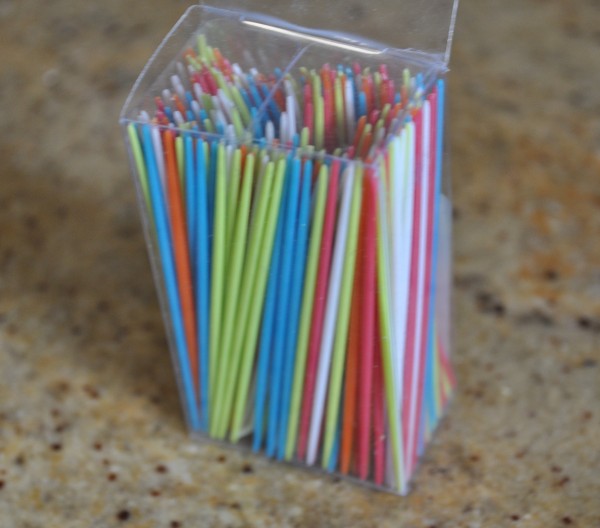 Plastic toothpicks