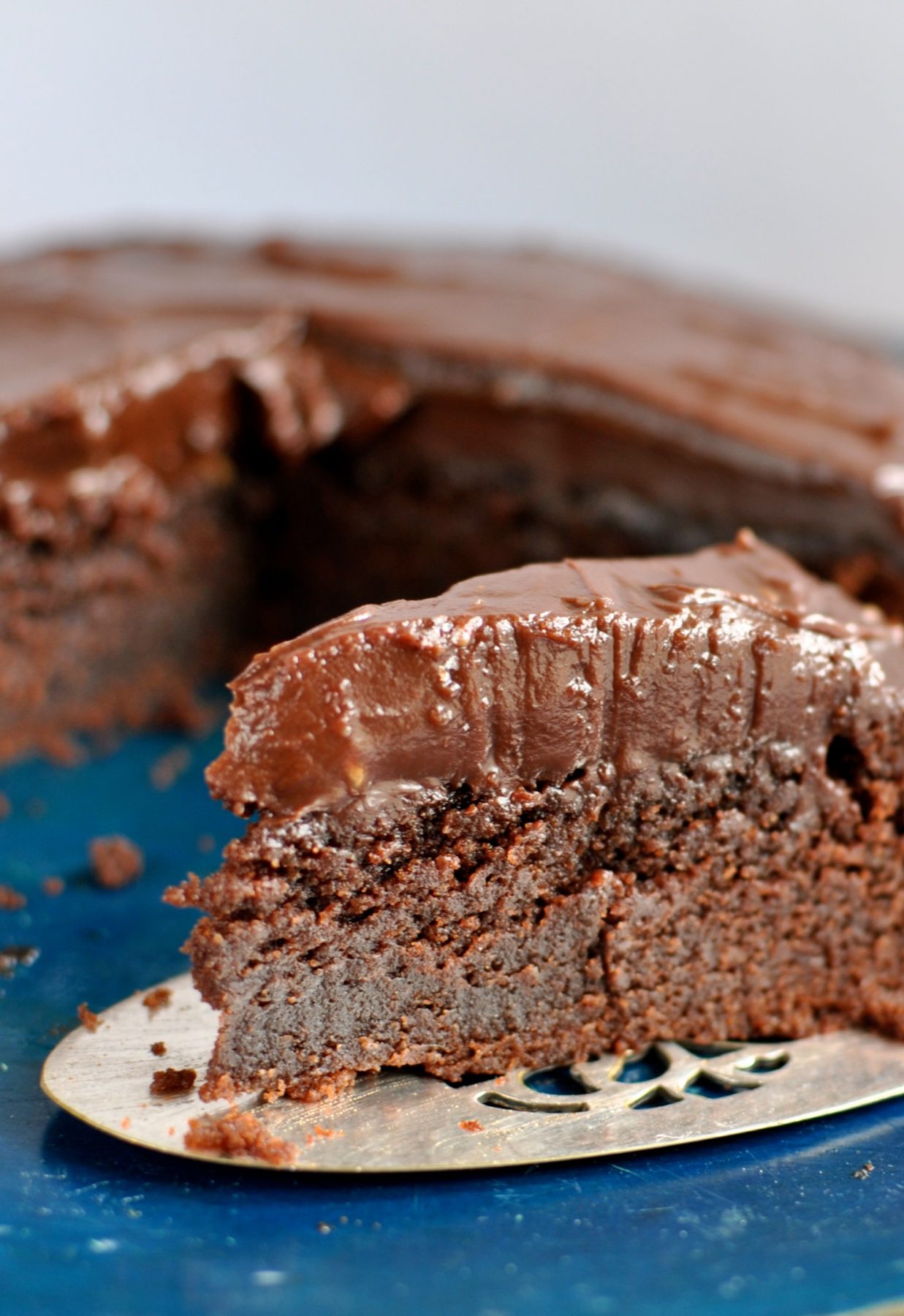 White Chocolate Gluten Free Mud Cake With Almond Meal White Chocolate Gluten Free Mud Cake With Almond Meal