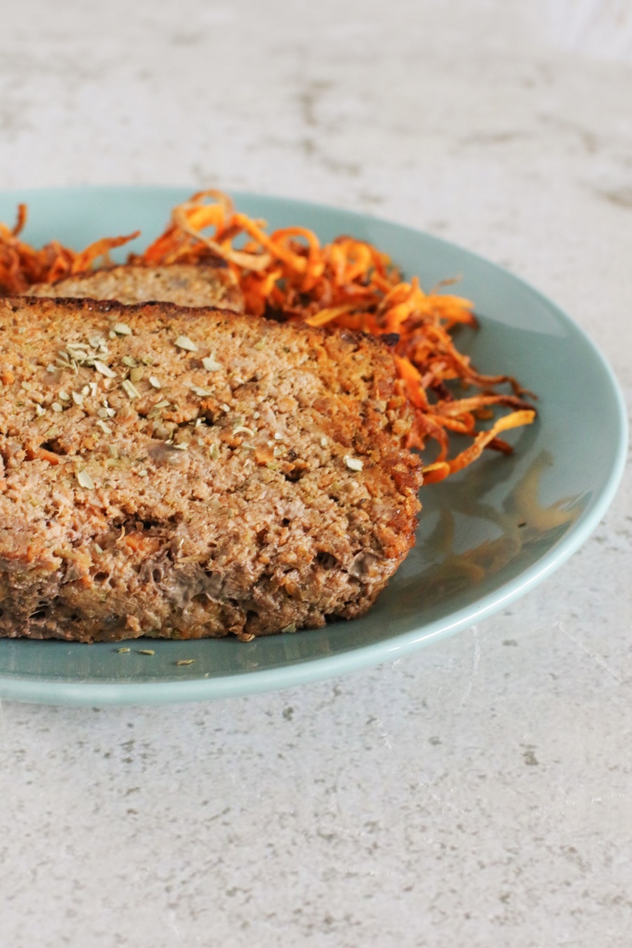 Low calorie beef and vegetable meatloaf simple healthy dinner