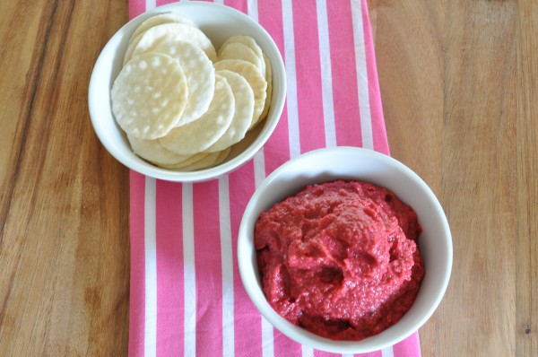 Beetroot hommus