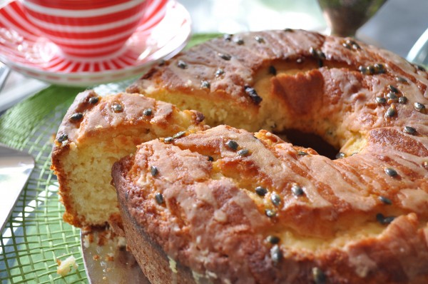 Passionfruit yoghurt cake