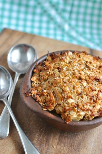 Anzac apple crumble