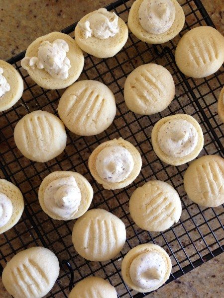 Orange and hazelnut kisses