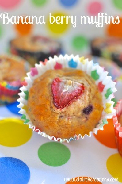 Banana berry muffins