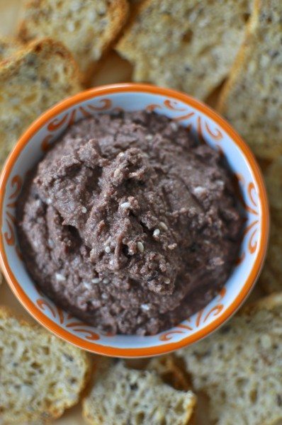 Olive hommus via www.clairekcreations.com