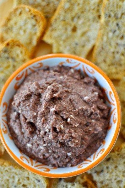 Olive hommus via www.clairekcreations.com