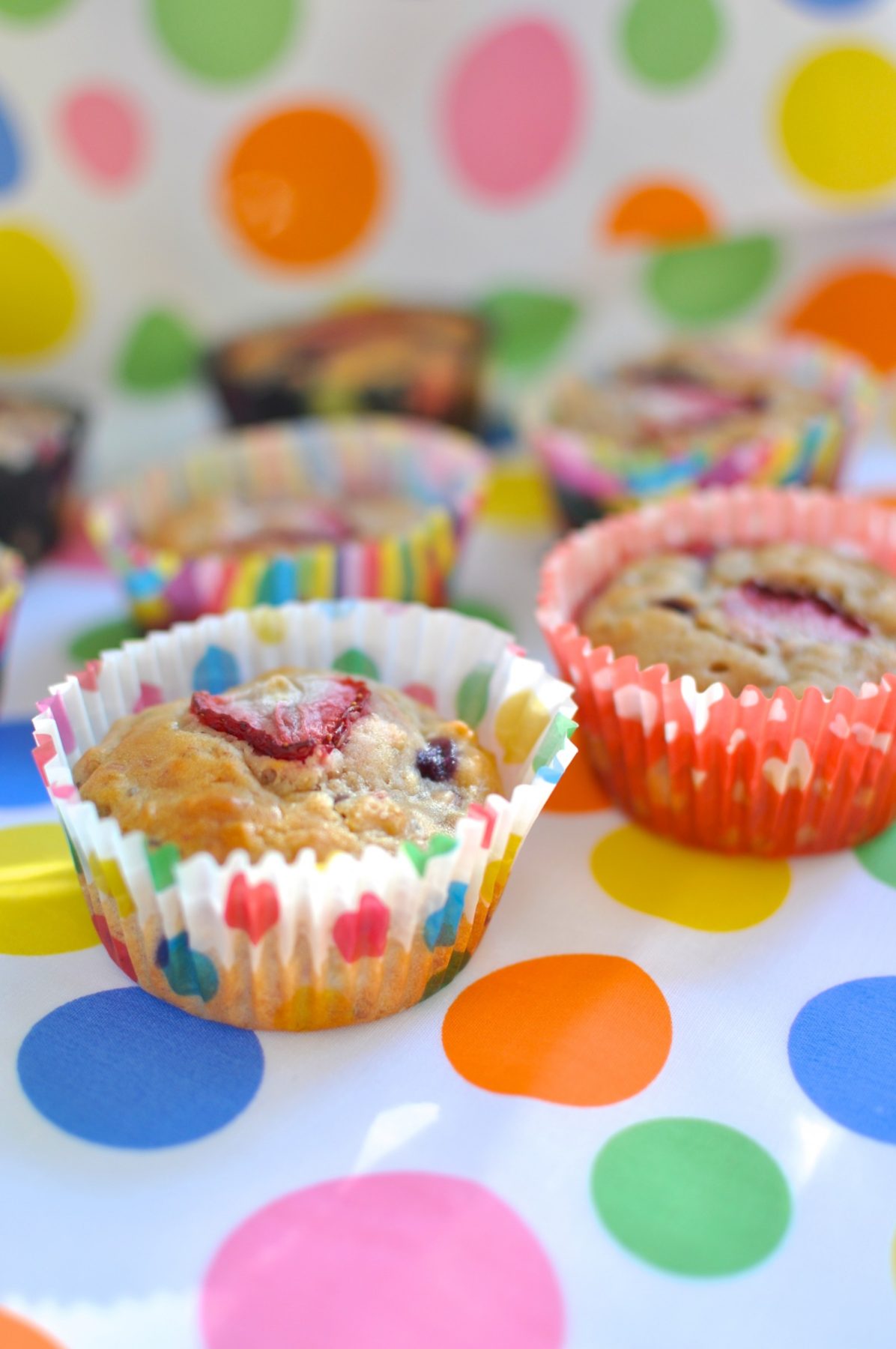 Banana berry muffins