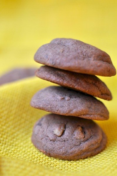 Double chocolate walnut biscuits