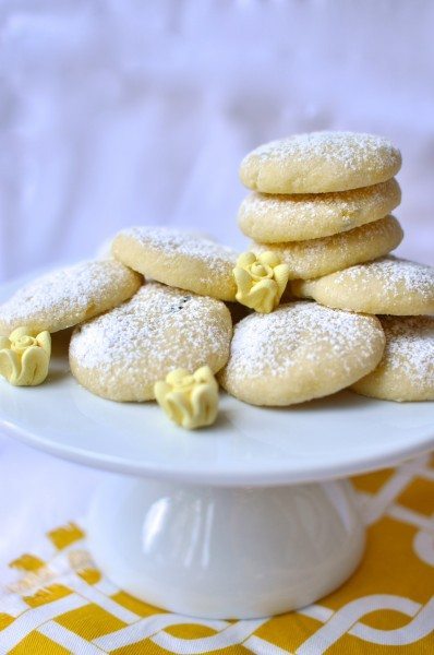 Passionfruit shortbread