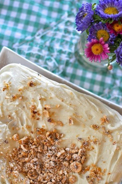 Hazelnut banana cake with cream cheese icing via www.clairekcreations.com