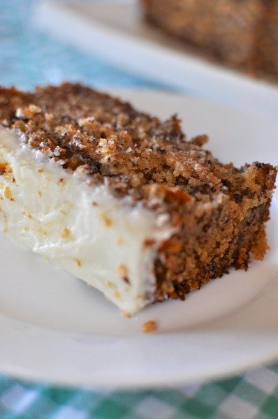Hazelnut banana cake with cream cheese icing via www.clairekcreations.com