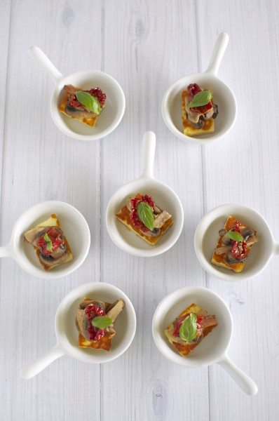 Haloumi mushroom bites with sundried tomato and basil via www.clairekcreations.com