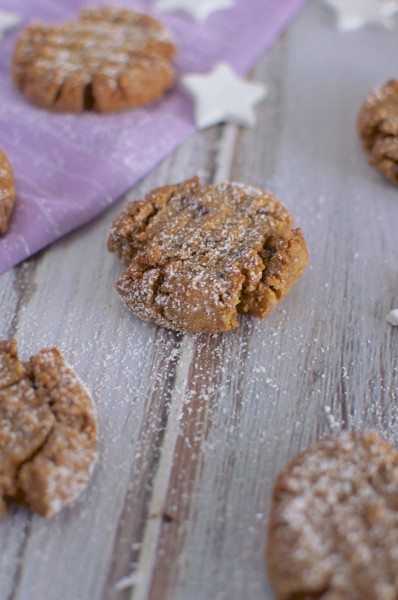 Grain free peanut butter choc chip cookies via www.clairekcreations.com