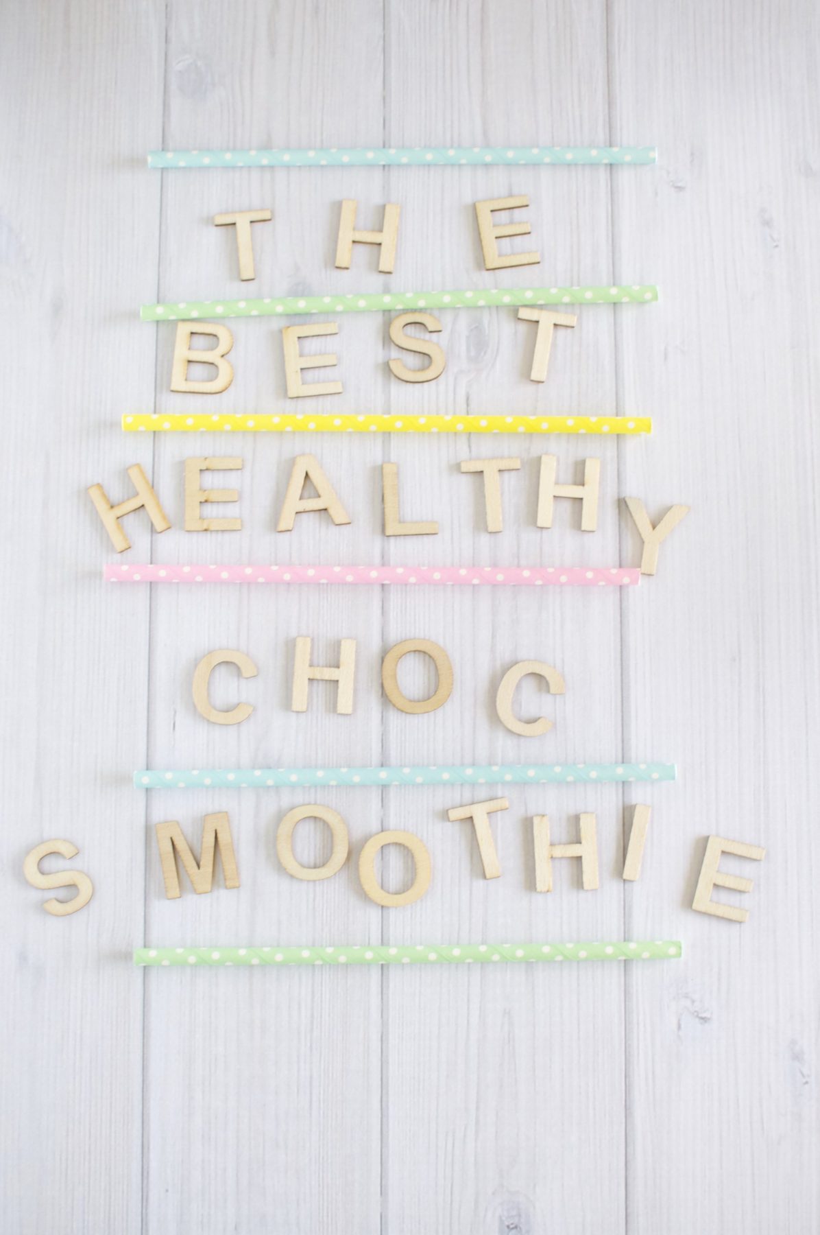 The best ever healthy chocolate smoothie via www.clairekcreations.com