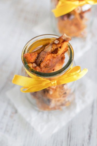 Refined sugar free macadamia brittle via www.clairekcreations.com
