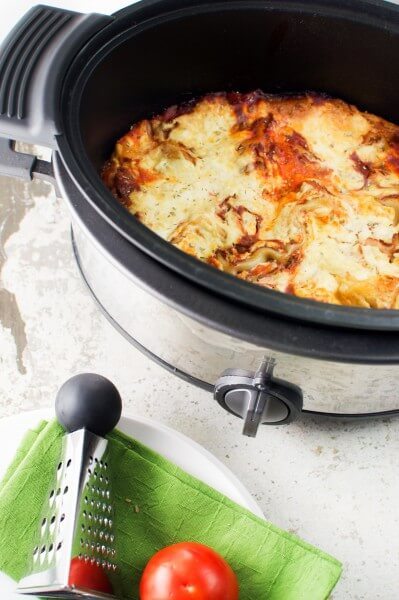 Slow cooker lasagne via www.clairekcreations.com