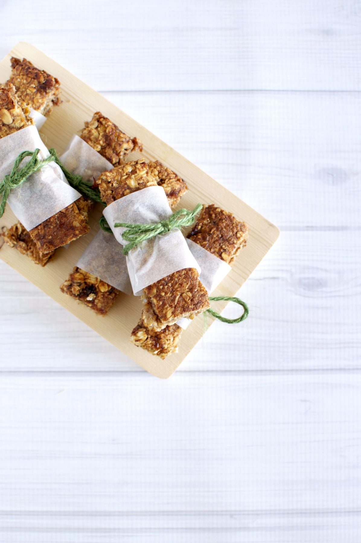 Banana Muesli Bars delicious, quick and easy snacks.