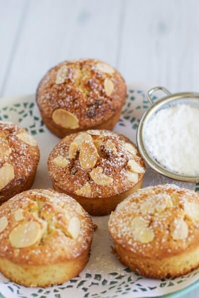 Passionfruit and white chocolate friands via www.clairekcreations.com