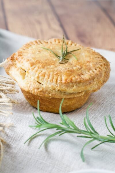 Slow cooker beef pies with wholemeal yoghurt pastry via www.clairekcreations.com