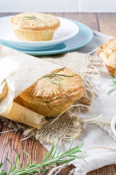 Slow cooker beef pies with wholemeal yoghurt pastry via www.clairekcreations.com