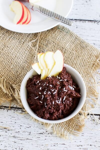 Chocolate hommus via www.clairekcreations.com