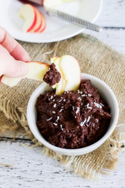 Chocolate hommus via www.clairekcreations.com