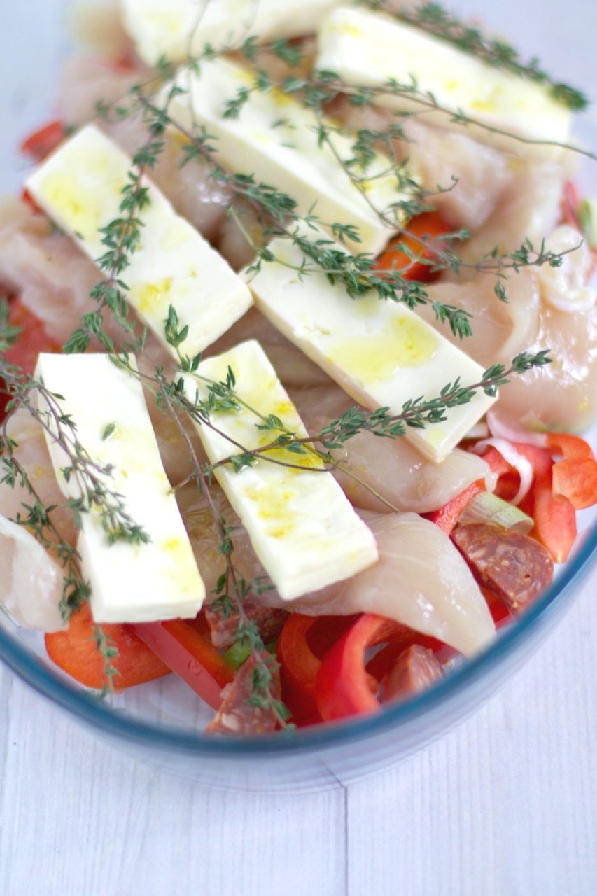 Chicken chorizo and halloumi bake via via www.clairekcreations.com