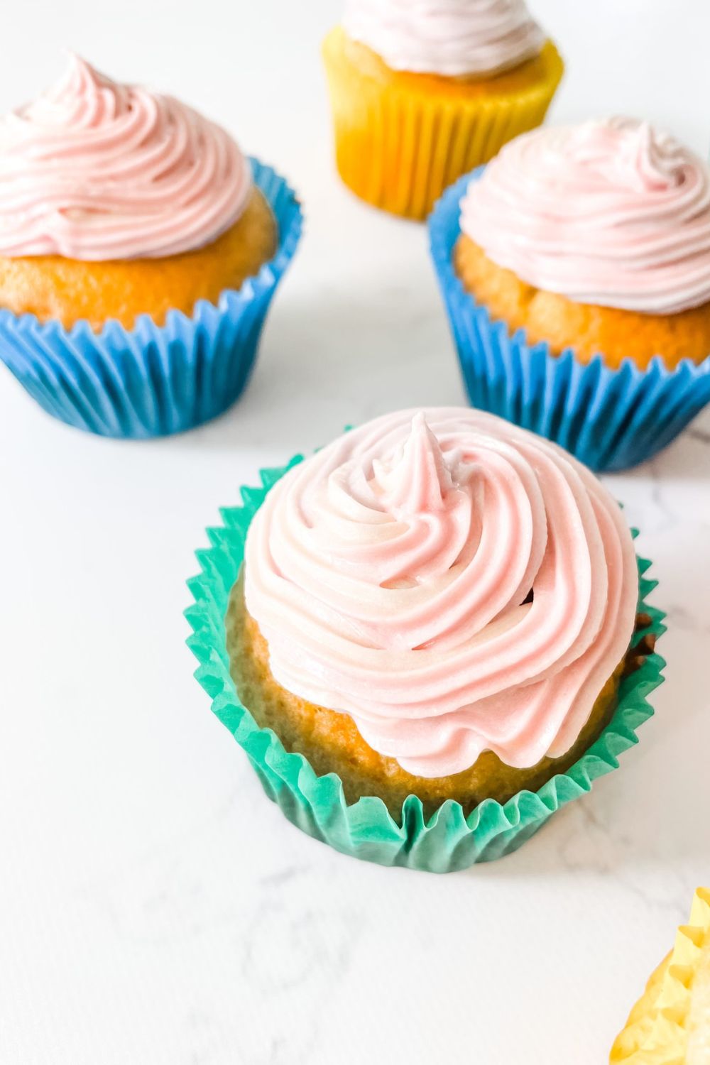 Simple vanilla cupcakes