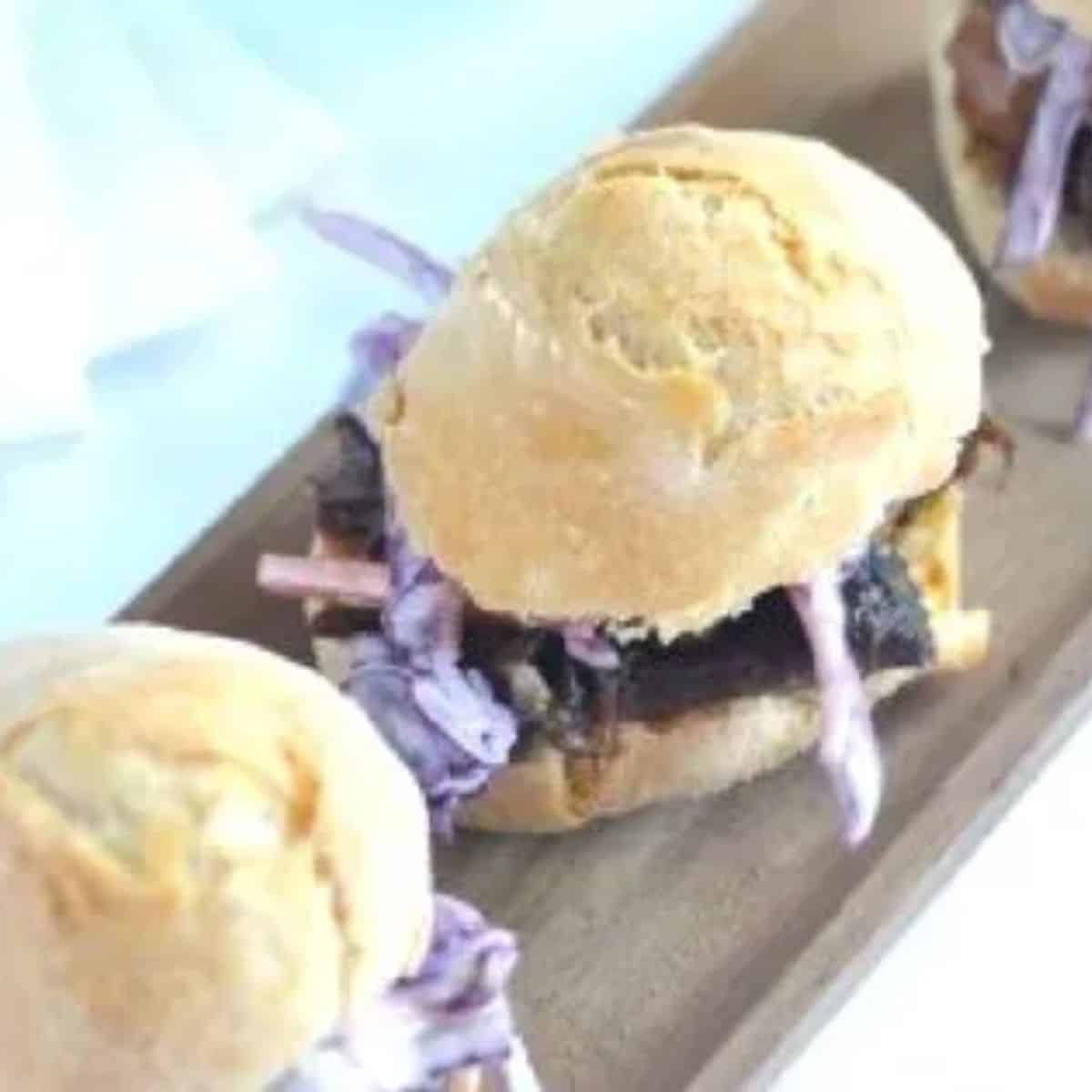 Shredded beef in the slow cooker