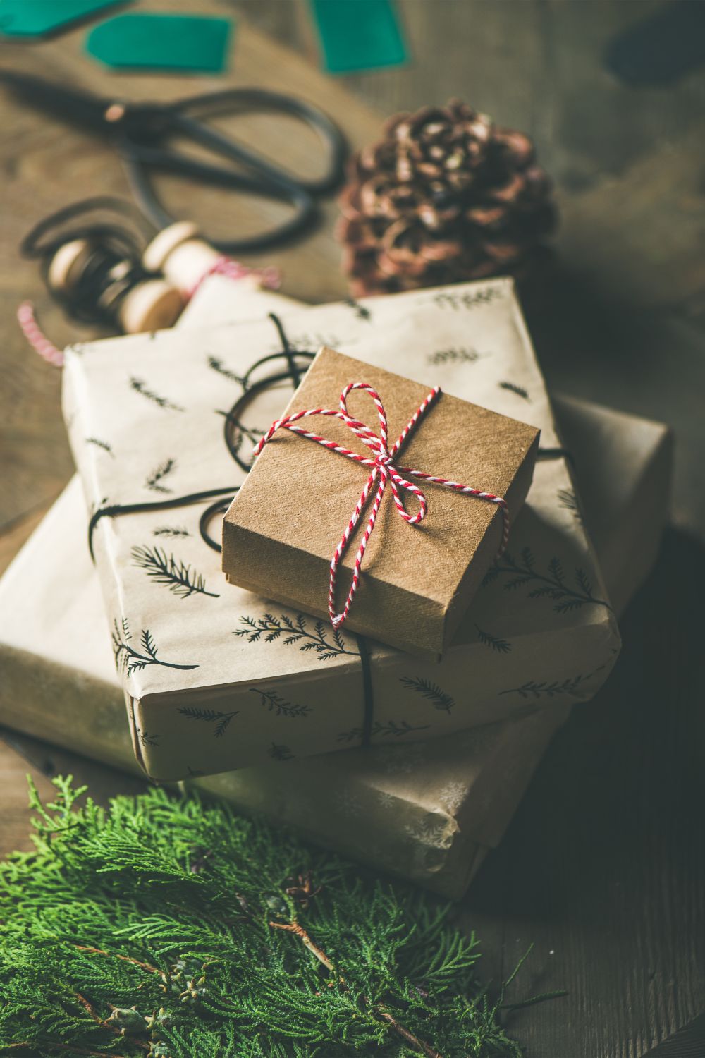 25 best brown paper Christmas gift wrapping ideas - brown paper with mixed colour twine
