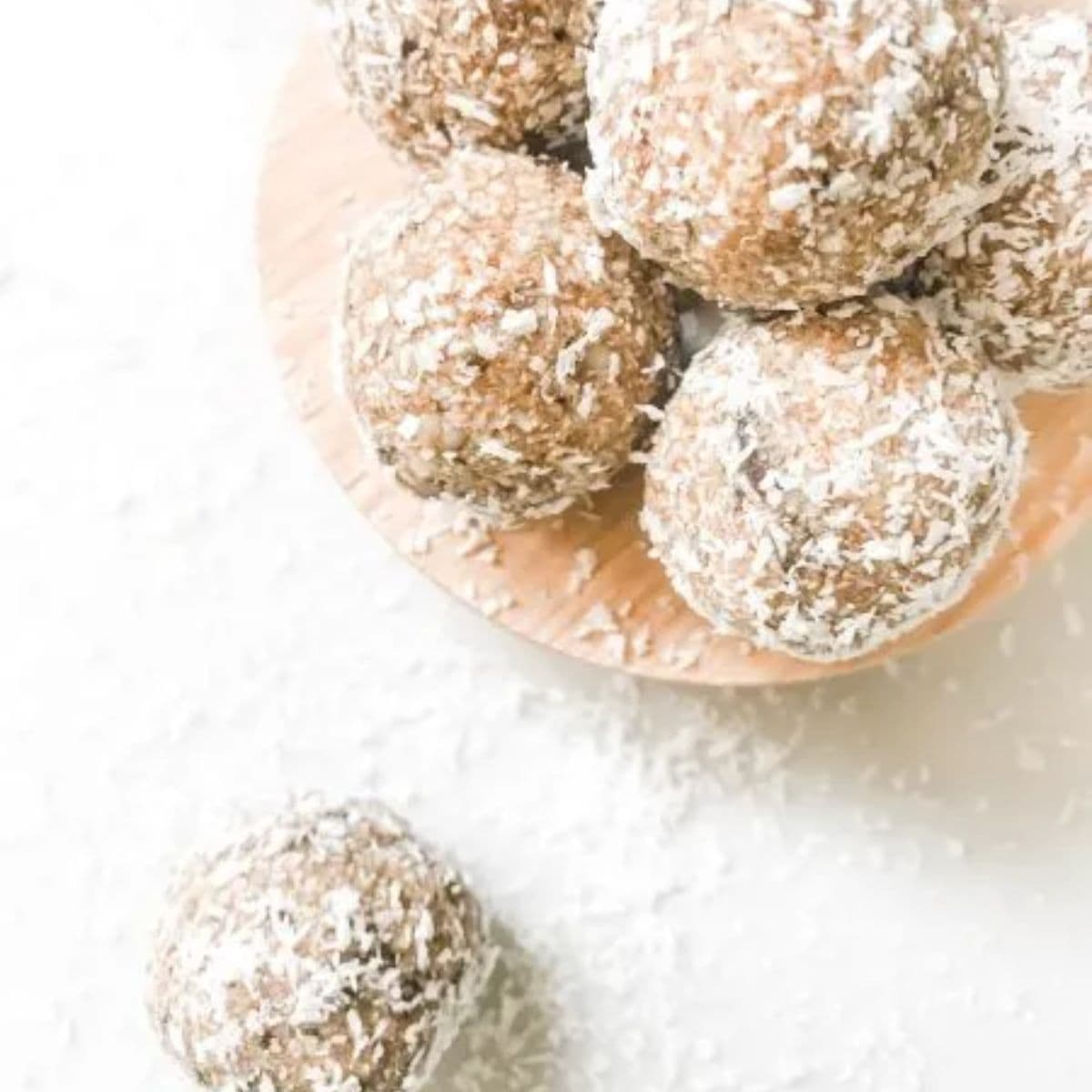 Banana bread bliss balls