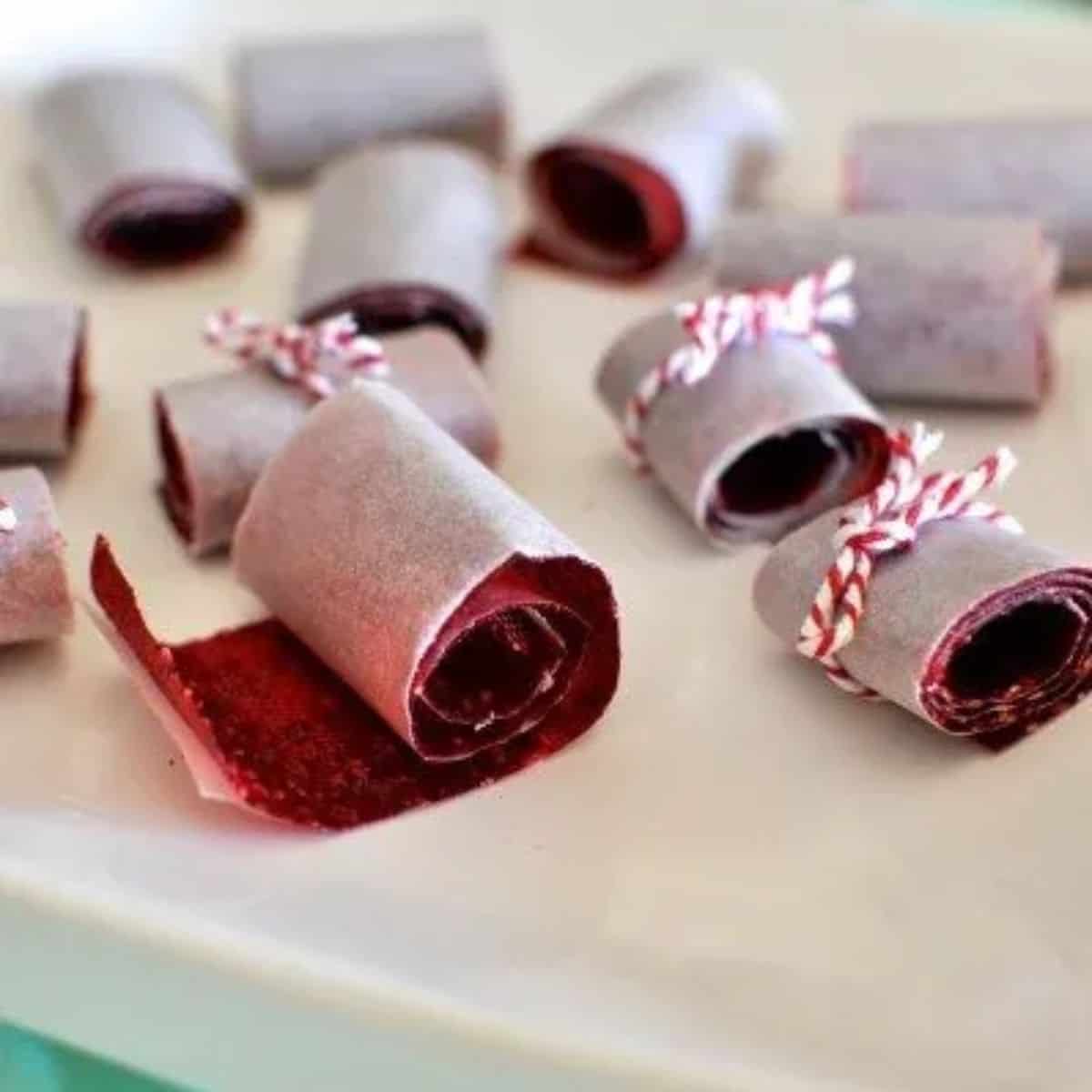 Berry mango roll ups