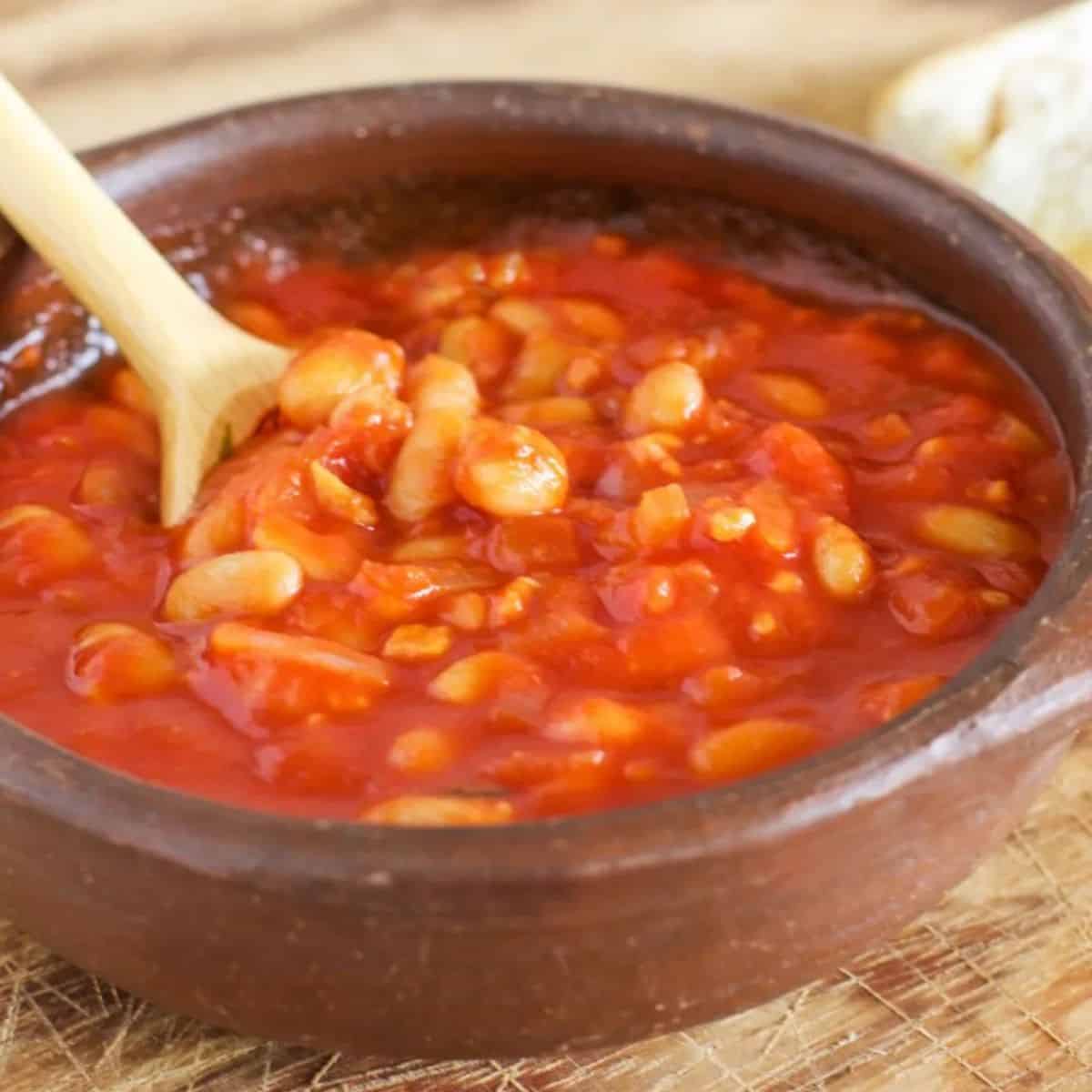 Easy baked beans