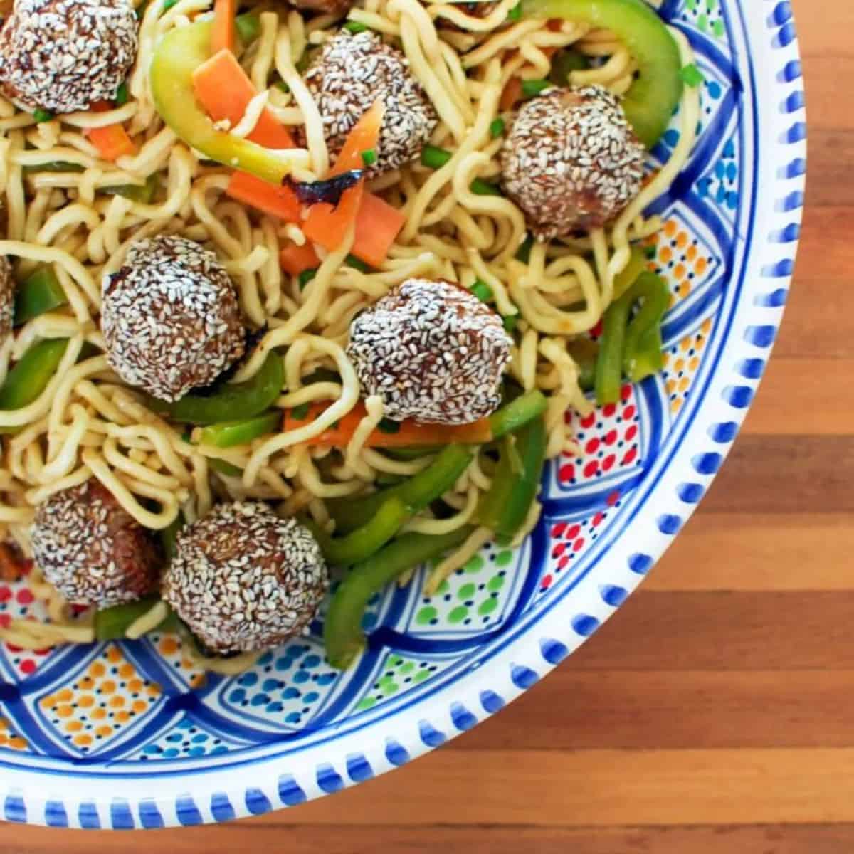 Thai sesame meatball salad