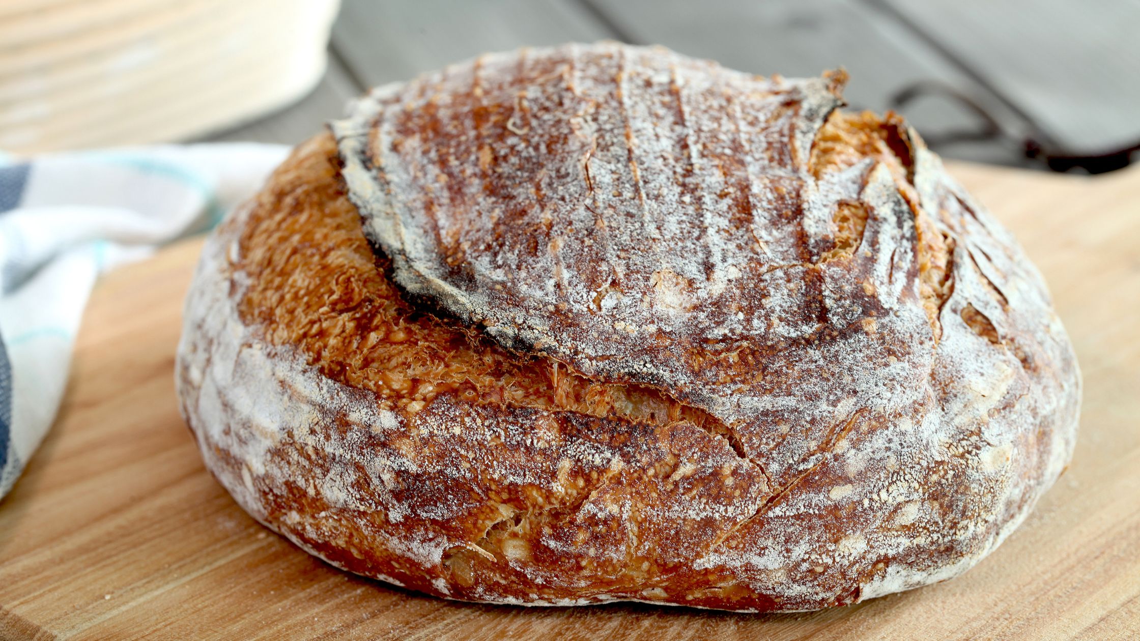 How to make sourdough bread