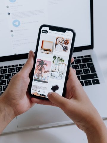 How to download Facebook video from private groups