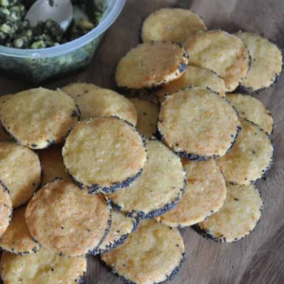 Cheesy poppyseed crackers
