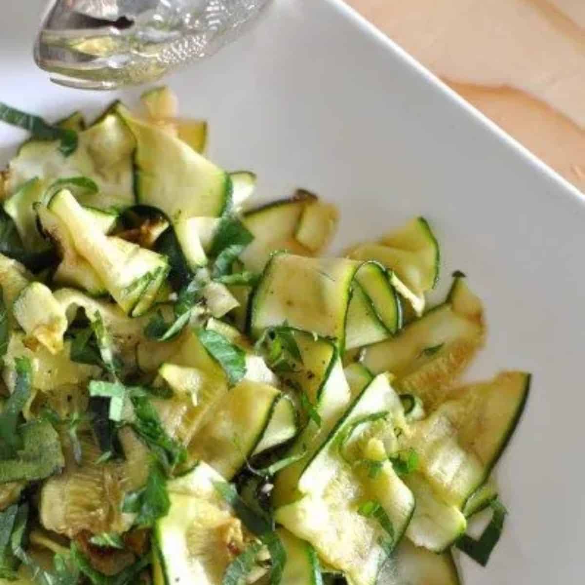 Marinated zucchini salad