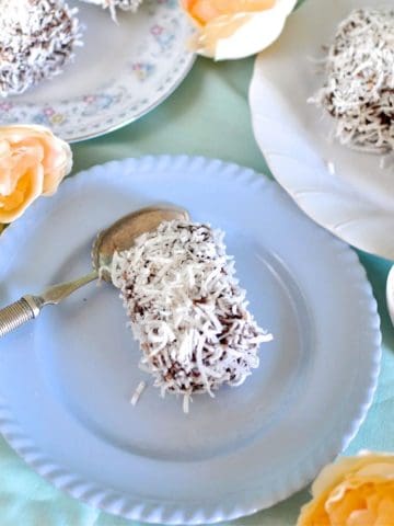 Coconut pannacotta lamingtons