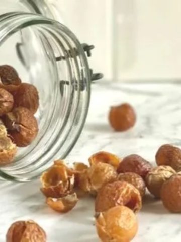 How to use soapberries or soapnuts