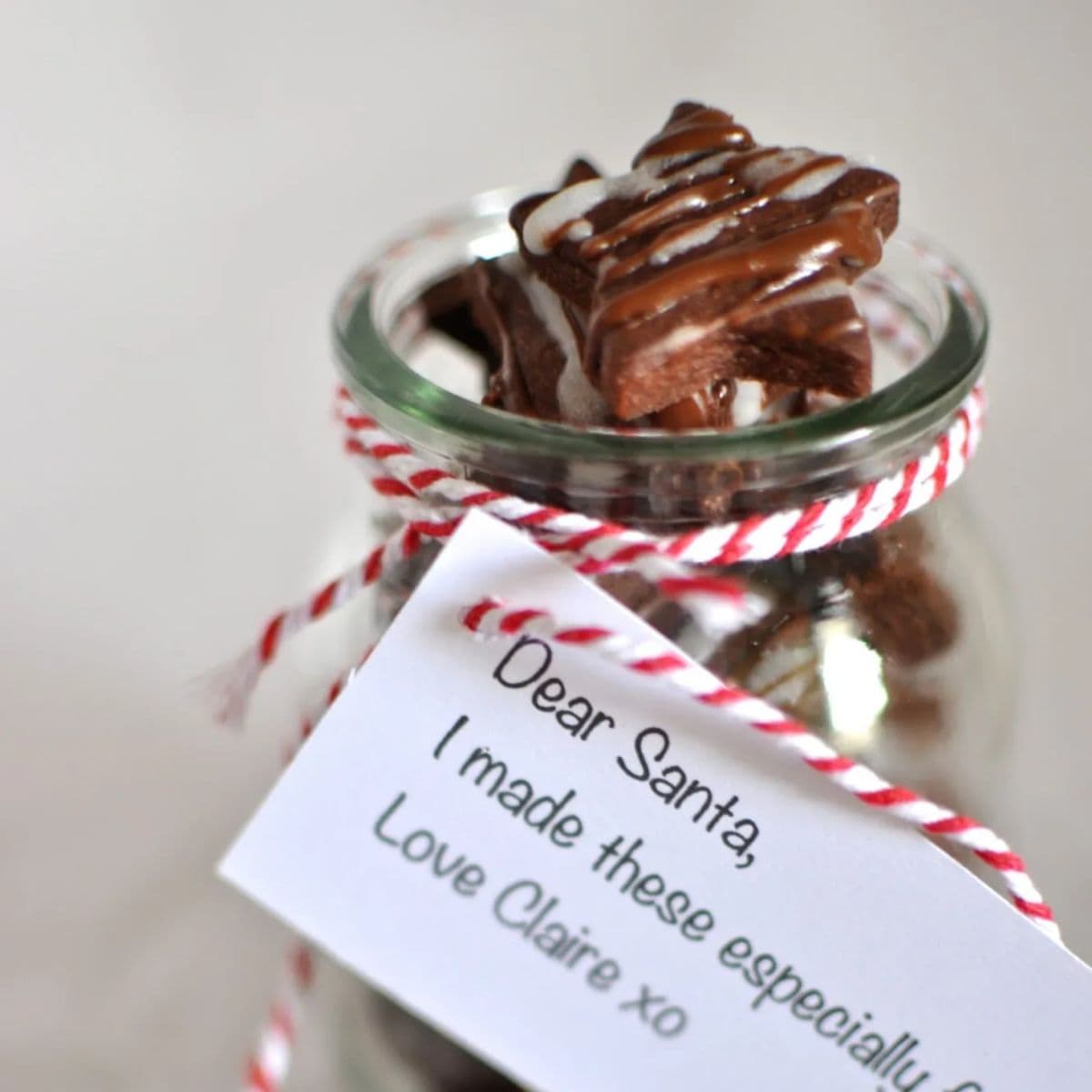 Chocolate spiced shortbread starsChocolate spiced shortbread stars