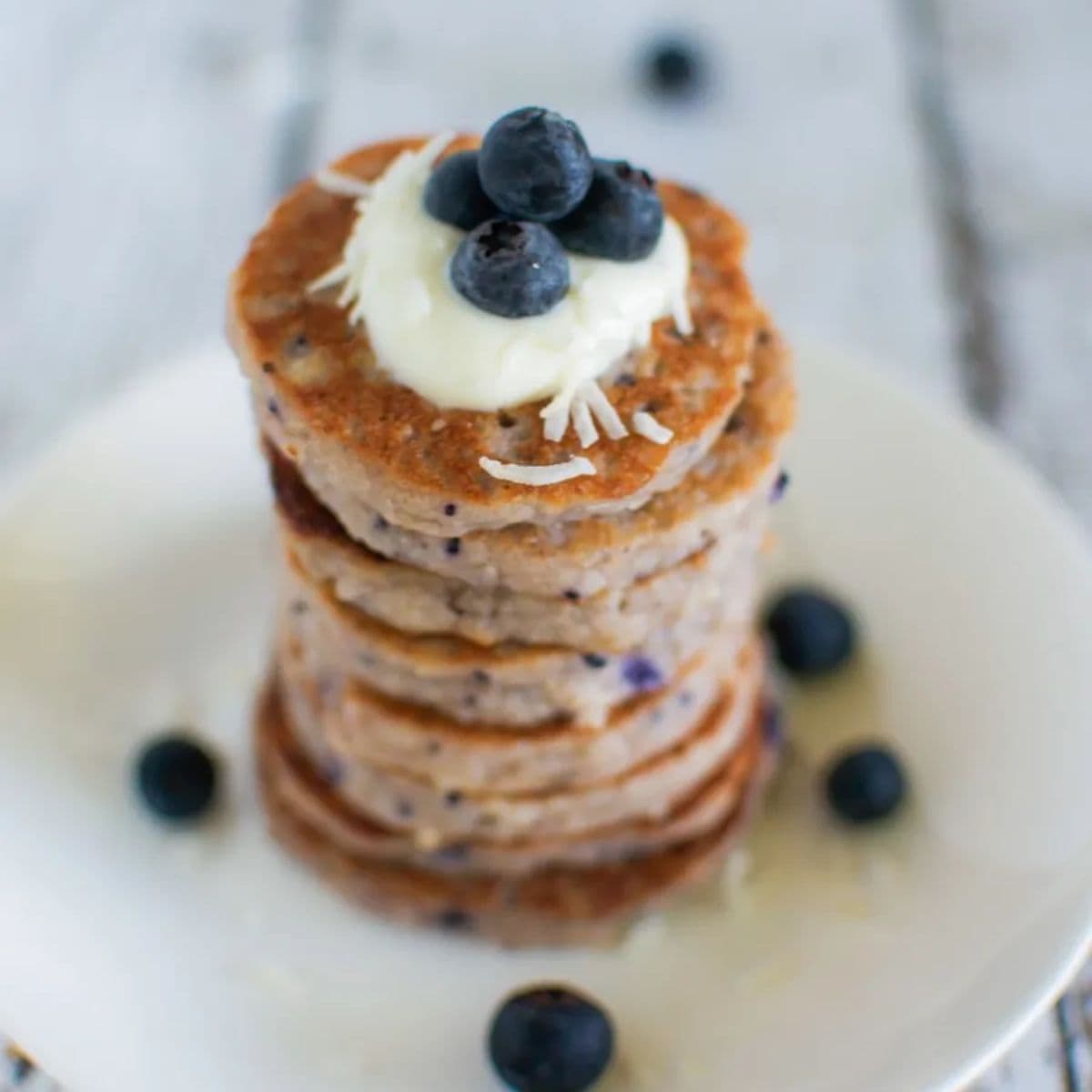 Gluten free berry pancakes with macadamia
