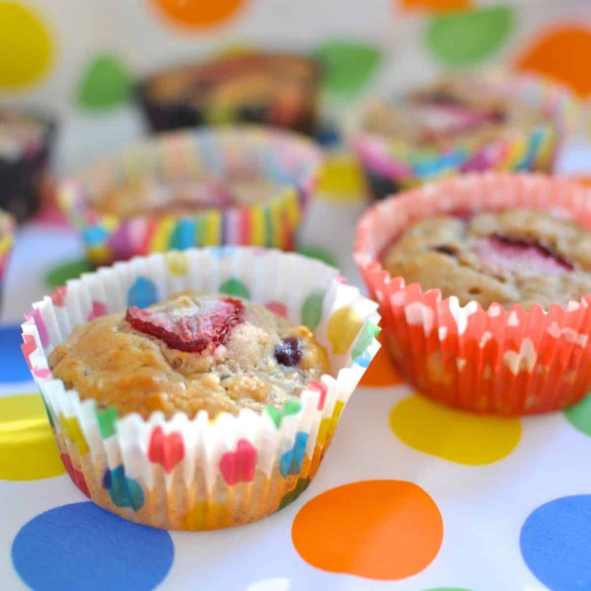 Banana berry muffins
