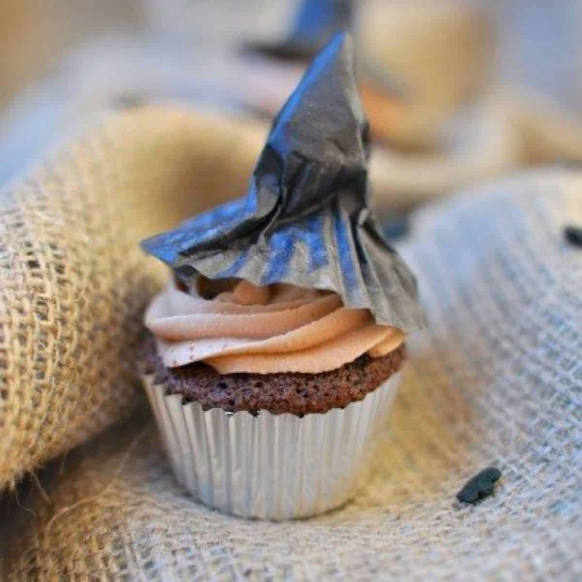 Choc hazelnut witches cupcakes