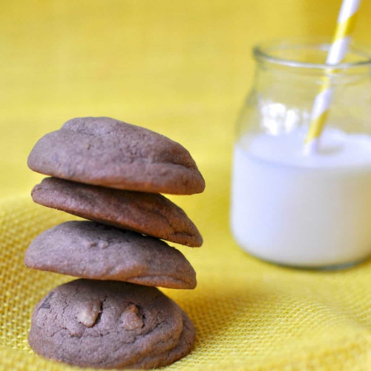 Double chocolate walnut biscuits