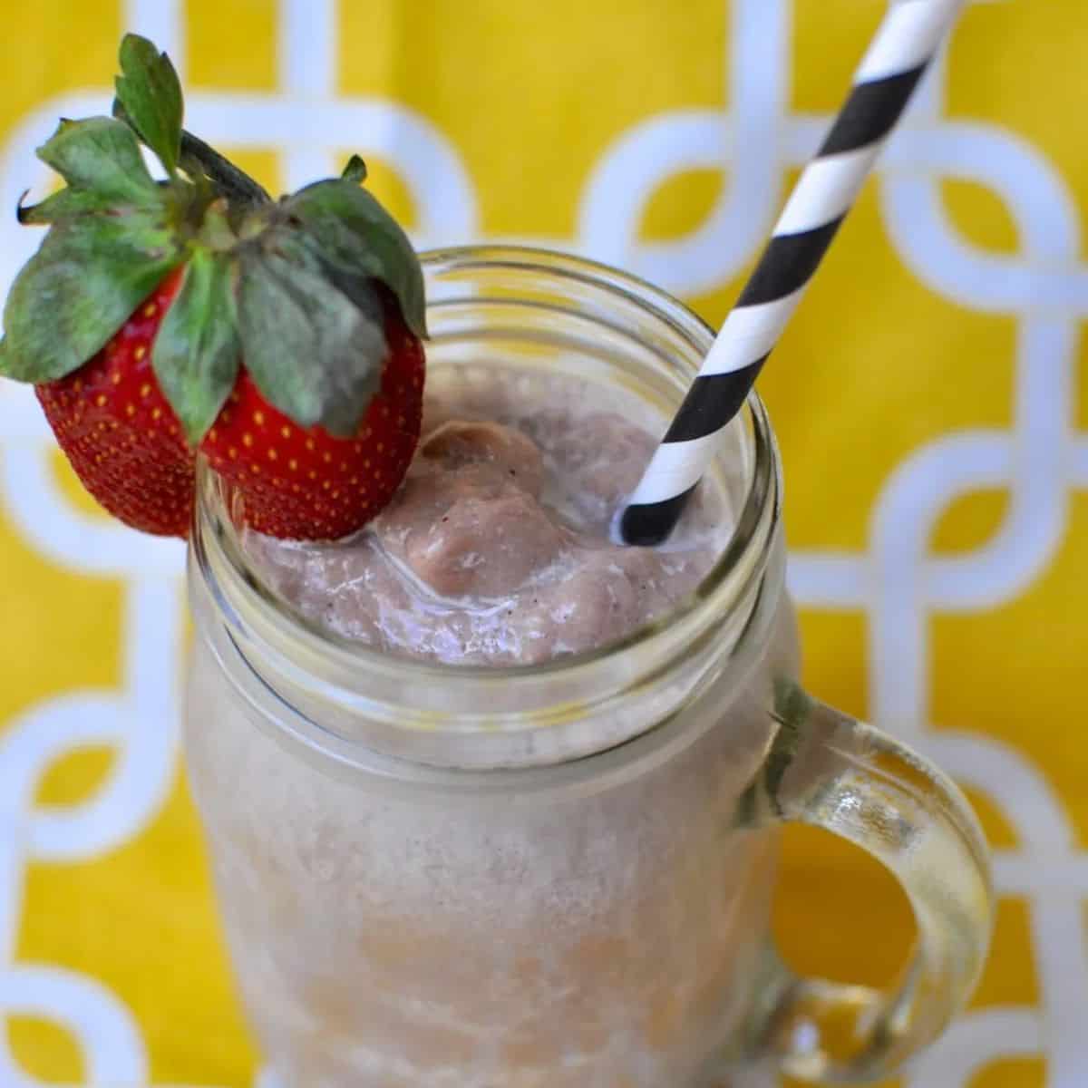 Healthy chocolate thickshake