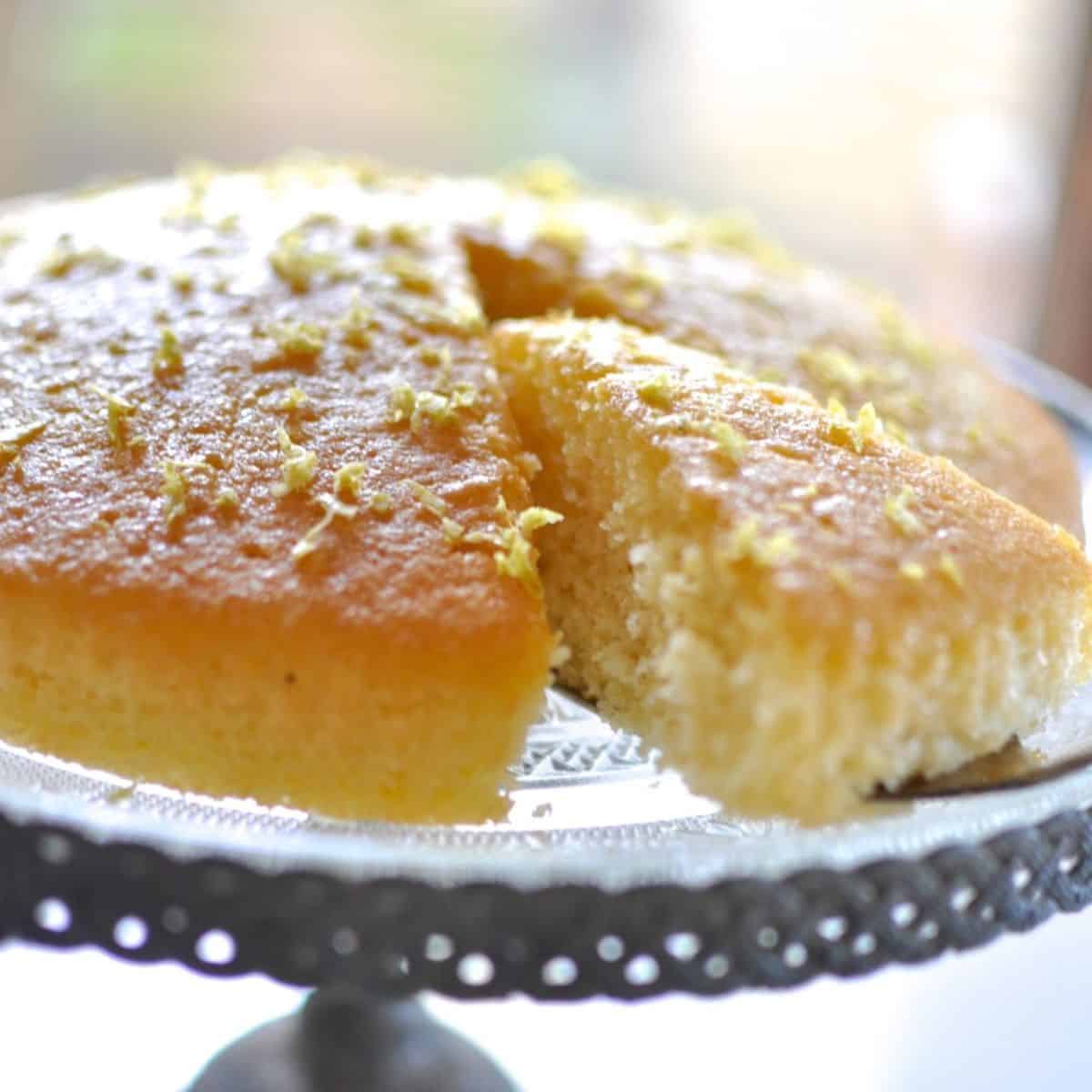 Lemon tea cake